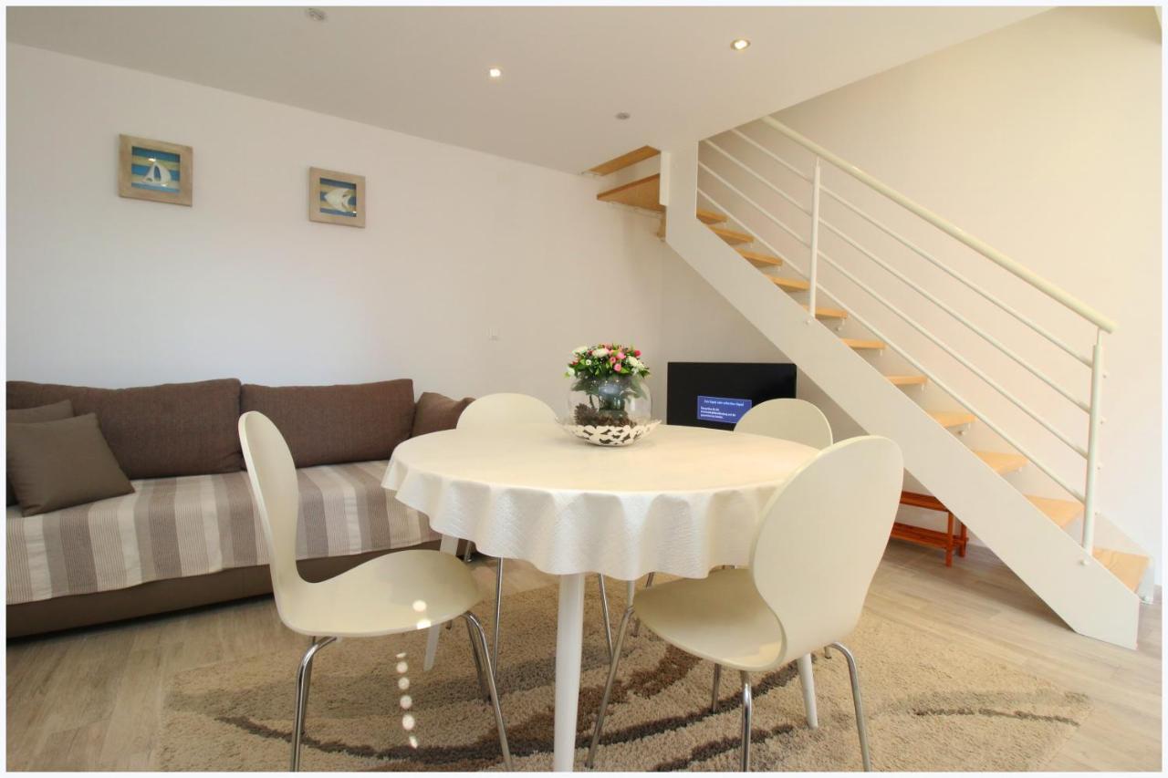 Holiday Home Ante Примоштен Экстерьер фото