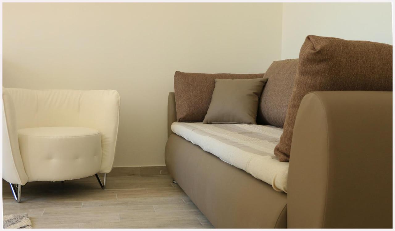 Holiday Home Ante Примоштен Экстерьер фото